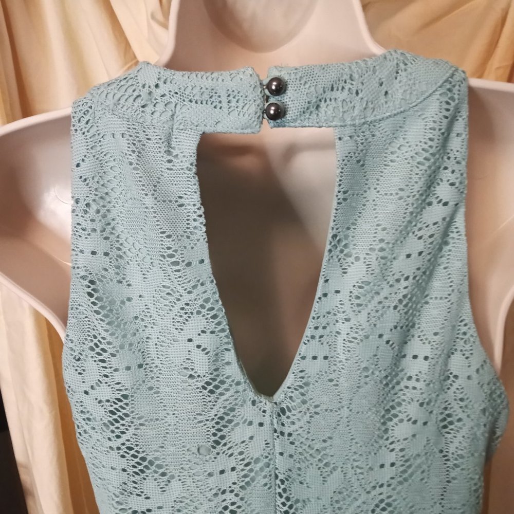 NWT Altar’d State Lace Dress with Lining Small - Picture 4 of 8
